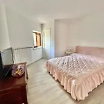 Relais Le Bifore Homestay Fontecchio