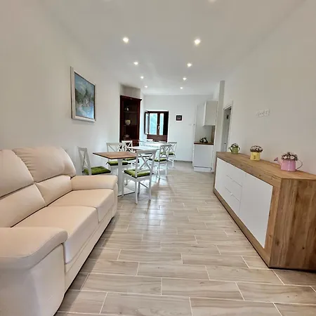 Relais Le Bifore * Fontecchio