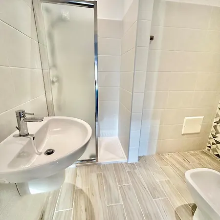 בית אירוח Relais Le Bifore Fontecchio